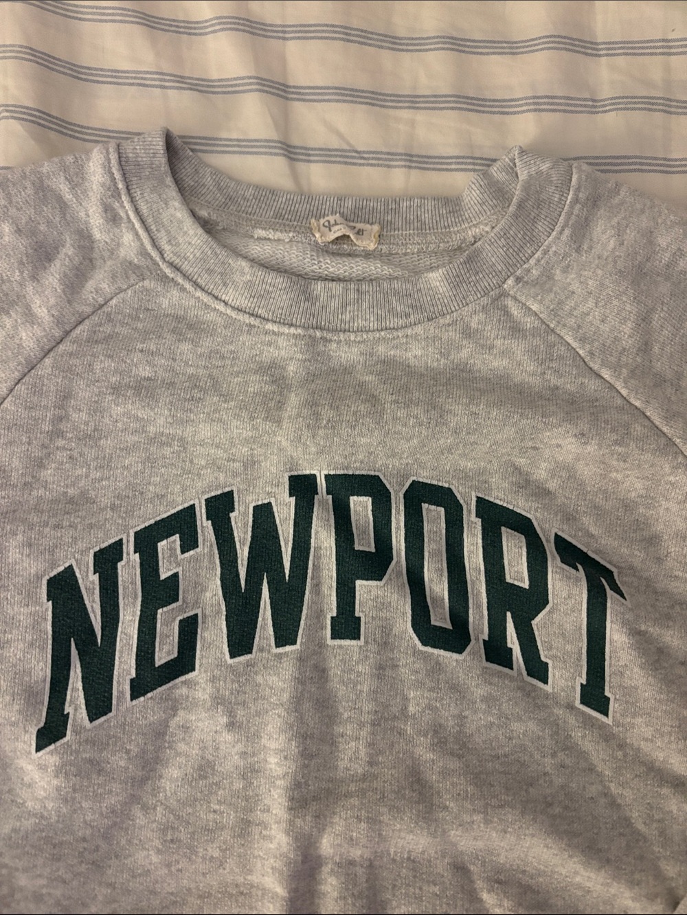 Brandy Melville Sweatshirt - Picture 2 of 4